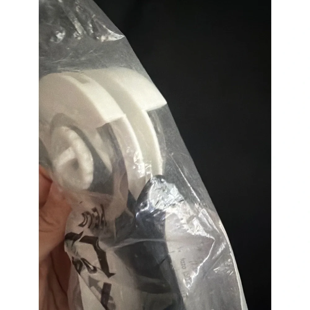 New Pampered‎ Chef Pastry Cutter 1684 White Black Slice Flute Crimp Tool New